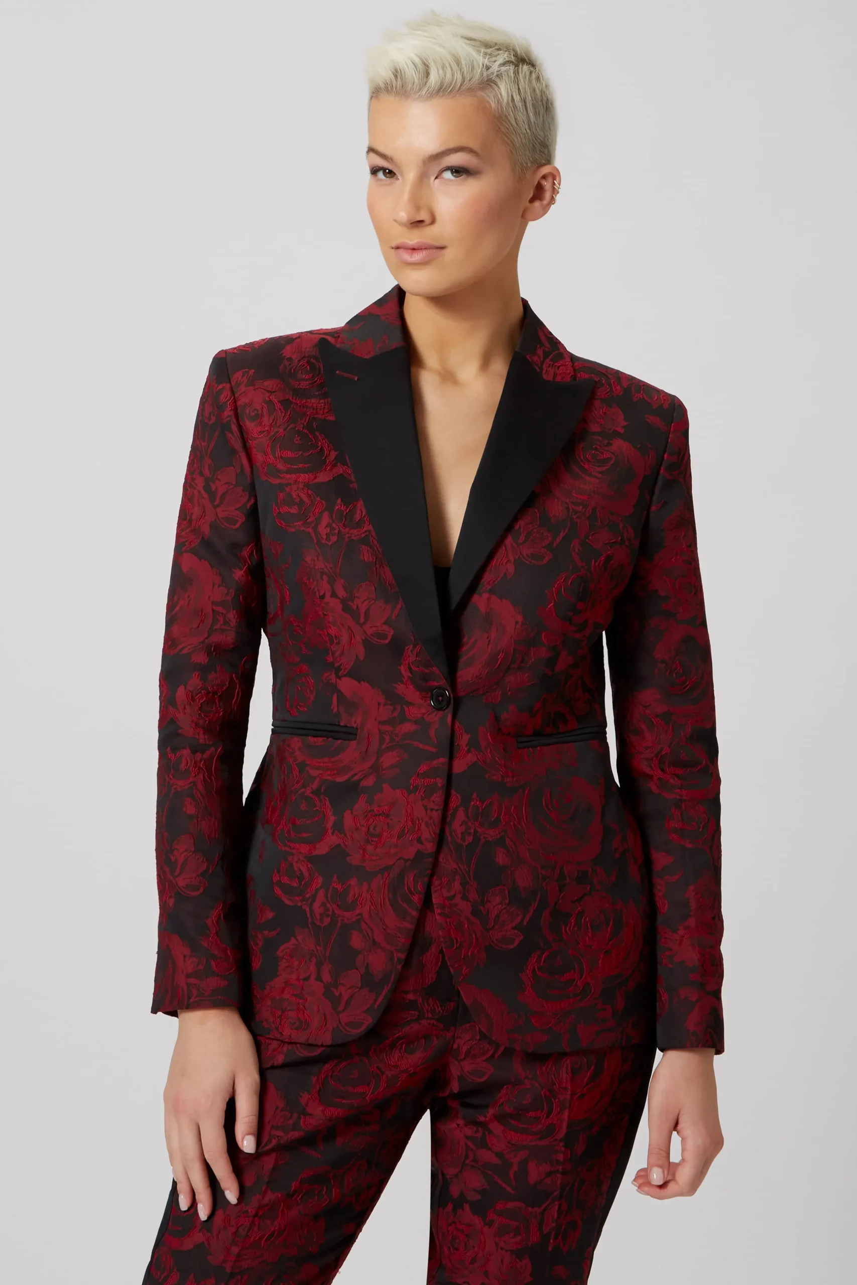 Woman|Style·Icons|Twisted Tailor Ersilia Skinny Fit Red Floral Suit