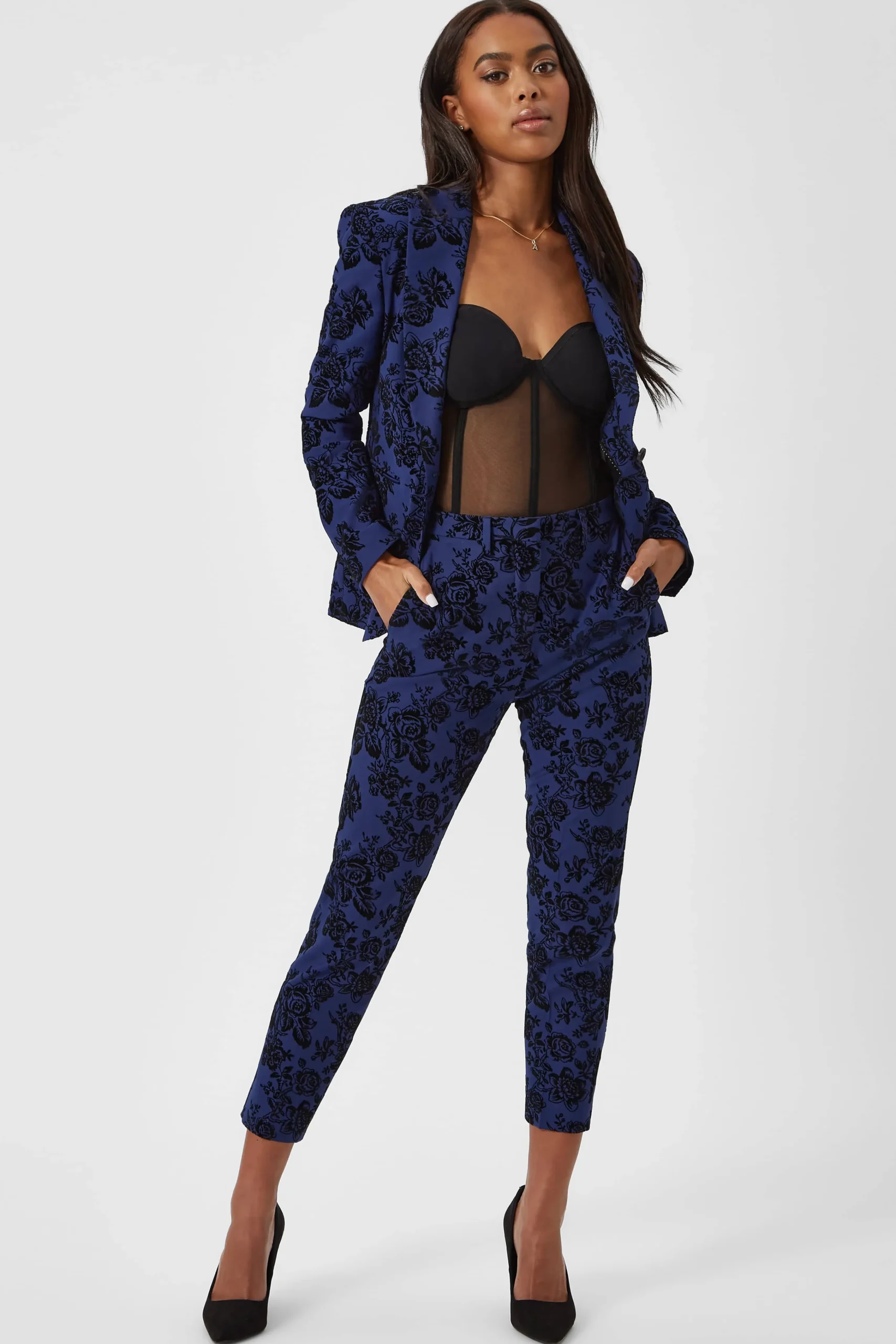 Woman|Twisted Tailor Jackalope Skinny Fit Blue Floral Flocked Trousers